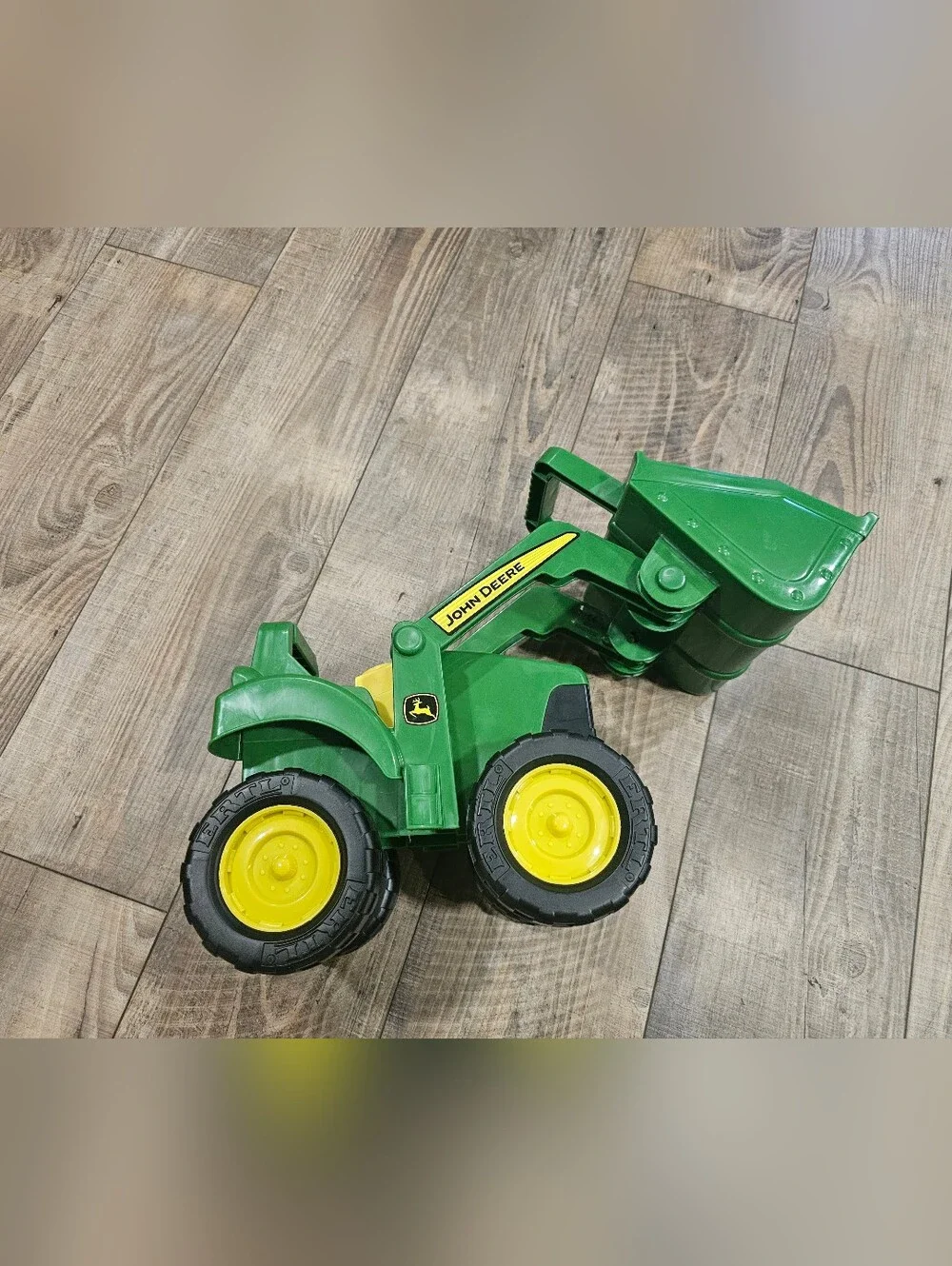 John Deere 15 Inch Big Scoop Conatruction Dozer Pusher Bucket Green Plastic Toy